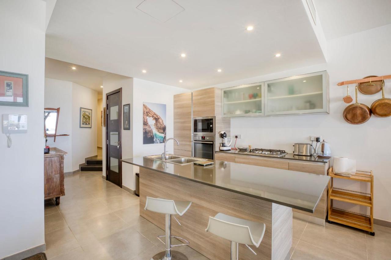 Apartment With Pool-Hosted By Sweetstay Zebbug  Exterior photo